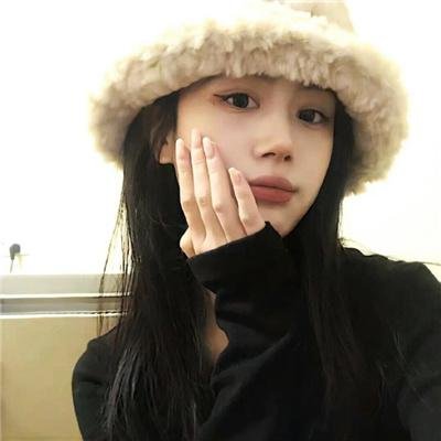 九尾藏不住