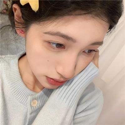 裸女怀春